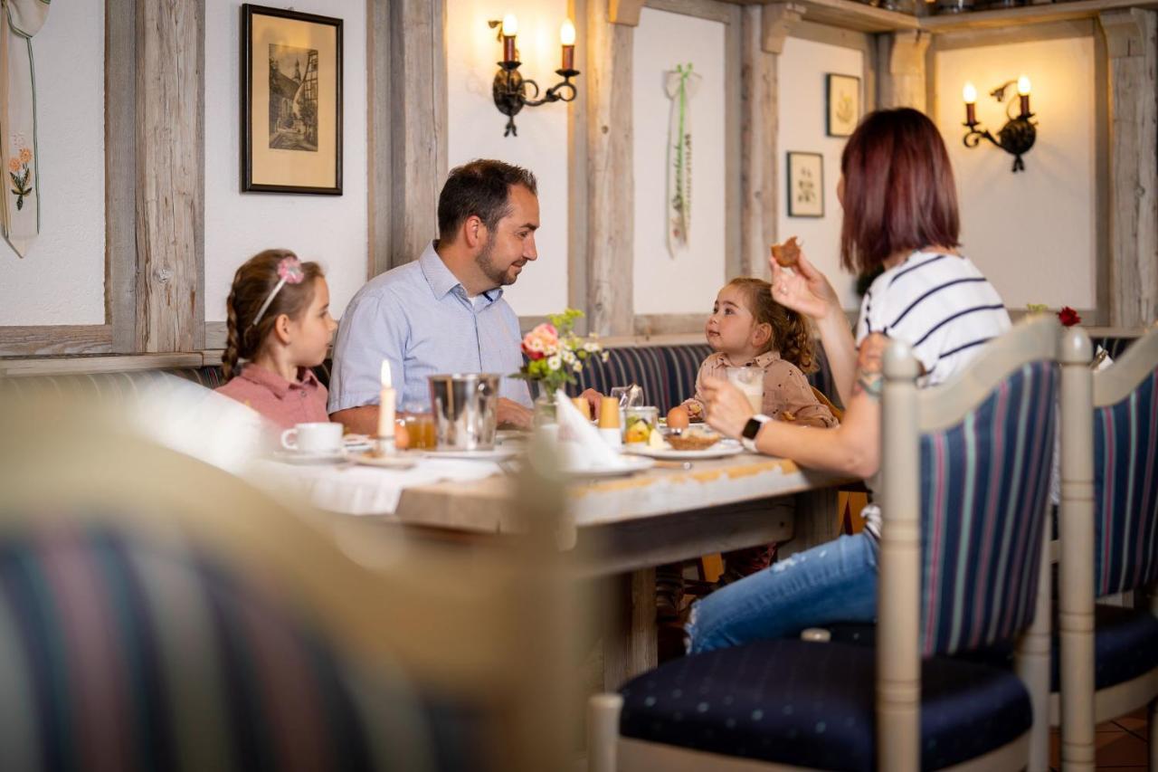 Hotel Reussischer Hof Schmolln  Ngoại thất bức ảnh