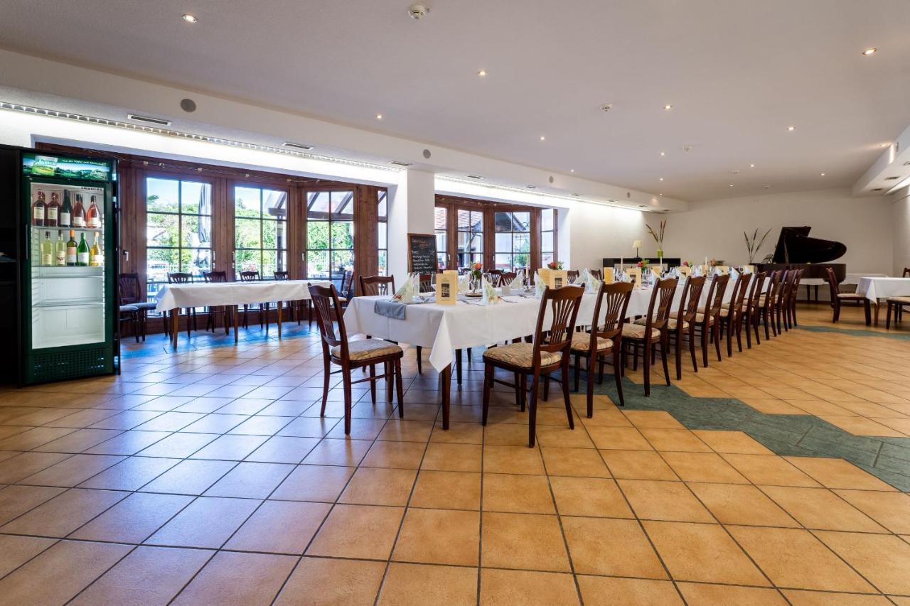Hotel Reussischer Hof Schmolln  Ngoại thất bức ảnh
