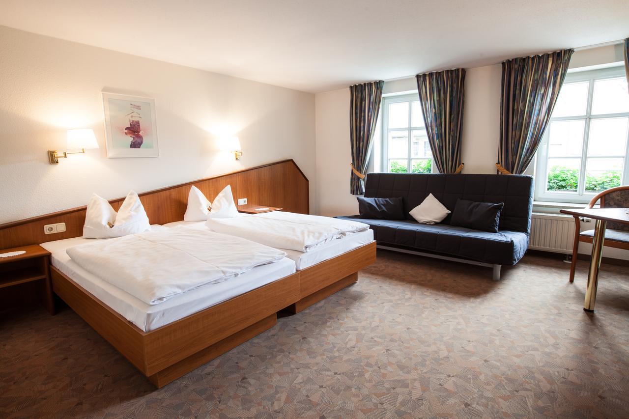 Hotel Reussischer Hof Schmolln  Ngoại thất bức ảnh
